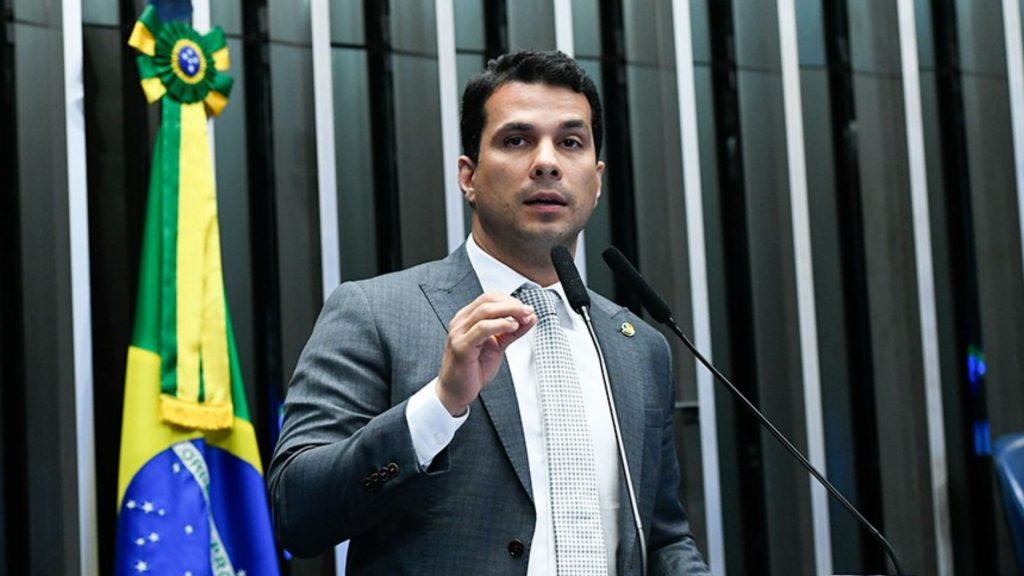 Senador Irajá busca legalizar jogos de azar